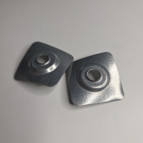 PLAQUETTE GALVANISEE 40X40X8.5 (100 PIECES)