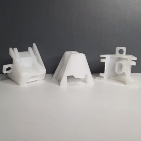 PONTET PLASTIQUE H44 POUR NERVESCO 1000 (100 piècees)